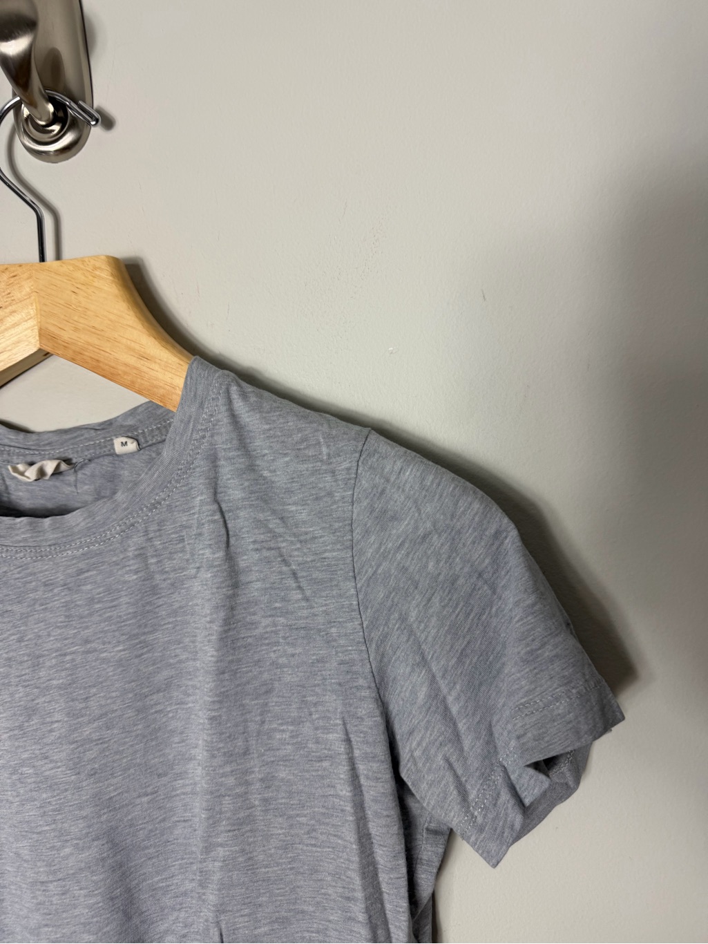 Kotn Women’s Cotton Short Sleeve Tee Shirt Essential Classic Gray Medium 451 — image 3 of 7